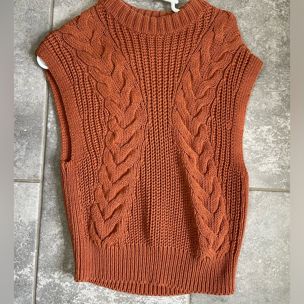Sweater tank